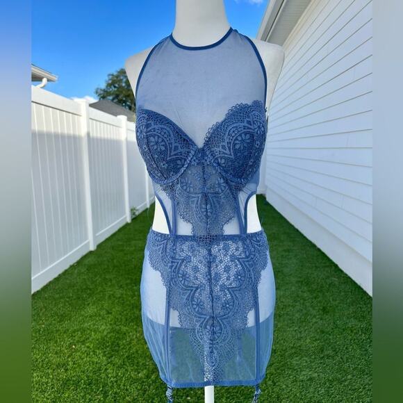 Victoria's Secret Very Sexy Mesh & Lace Garter Slip 36C - Picture 2 of 5